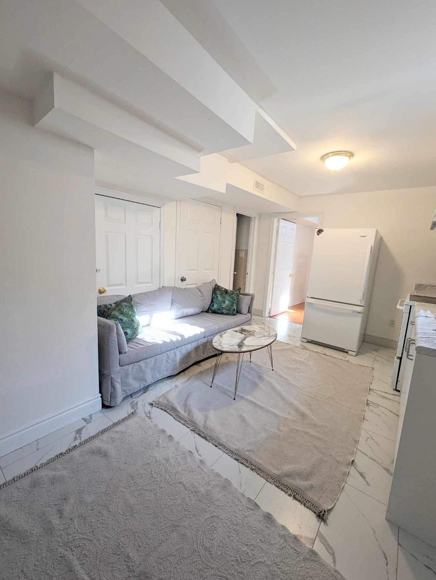 Wonderland Apartment - 6 Min By Walking Vaughan Exterior photo